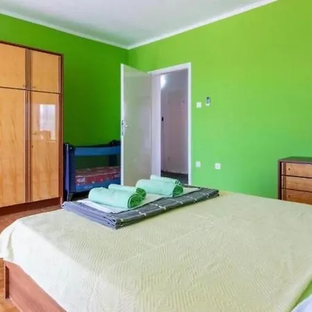 Apartament Mira A2 *