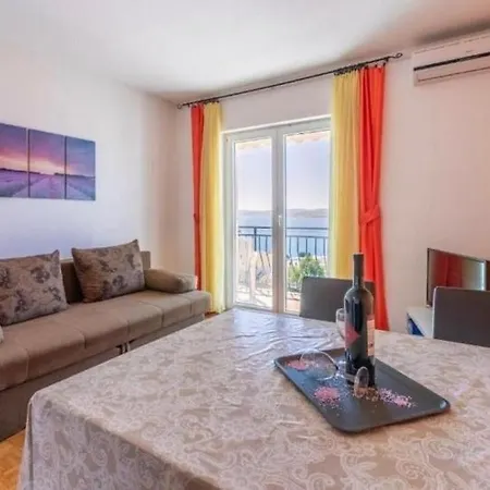 Mira A2 Apartment